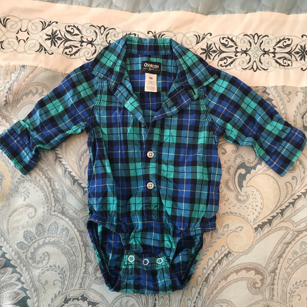 Oshkosh 9 Months long sleeve onesie